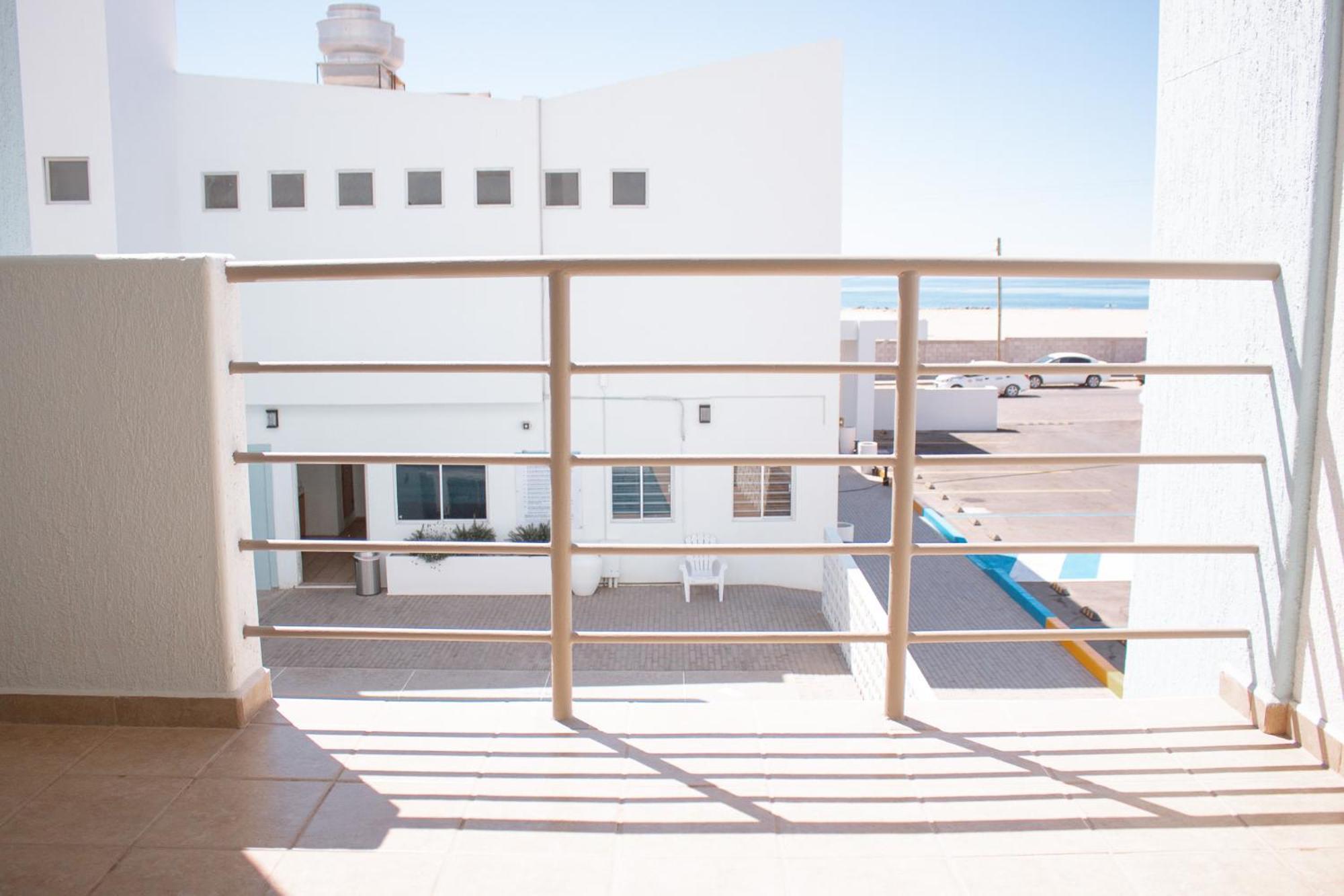 Costa Elegante Hotel & Suites Puerto Peñasco Exterior foto